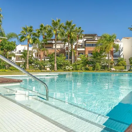 In With Outdoor Swimming Pool Apartment